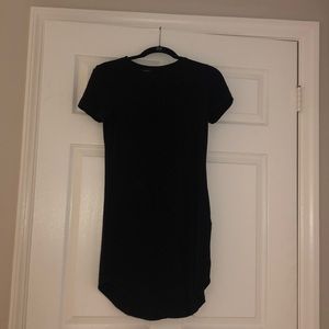Black bodycon dress